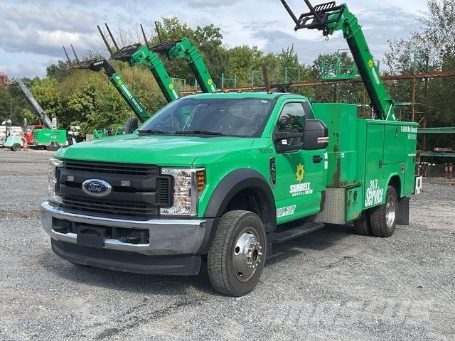 Ford F-450 多目的／汎用車両