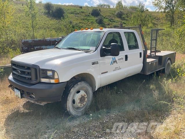 Ford F-450 平ボディー