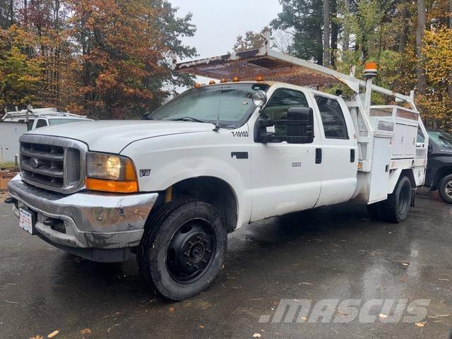 Ford F-450 多目的／汎用車両