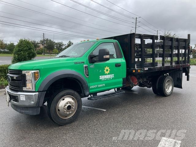Ford F-450 平ボディー