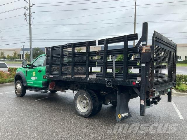 Ford F-450 平ボディー