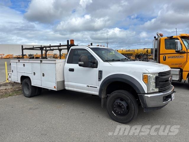 Ford F-450 ピックアップ／ドロップサイド