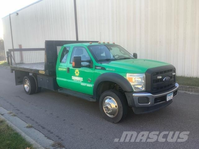 Ford F-450 平ボディー