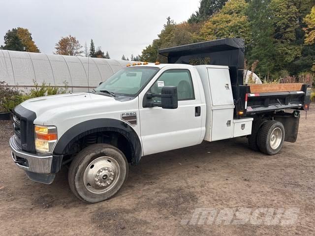 Ford F-550 ダンプ