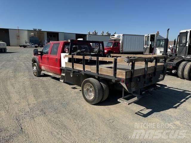 Ford F-550 平ボディー