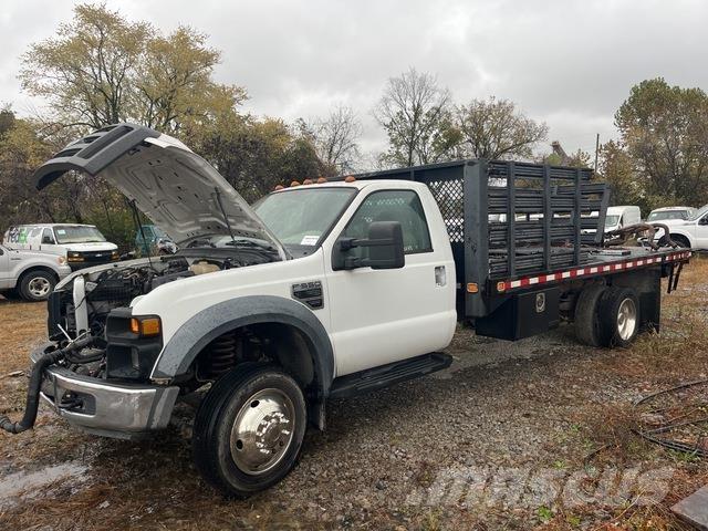 Ford F-550 平ボディー