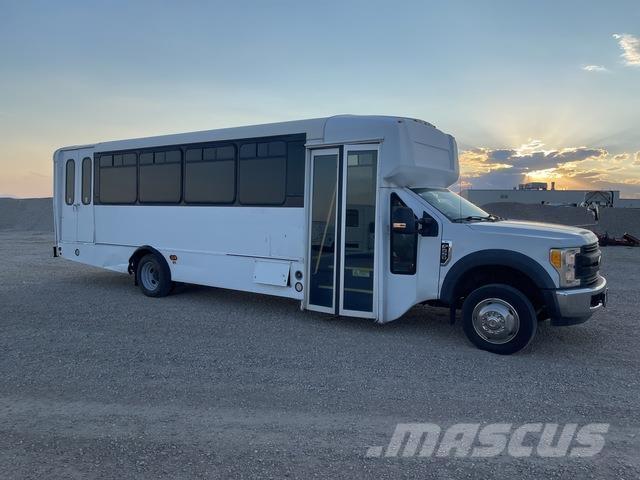 Ford F-550 自動車