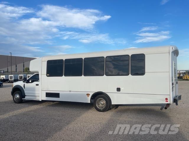 Ford F-550 自動車