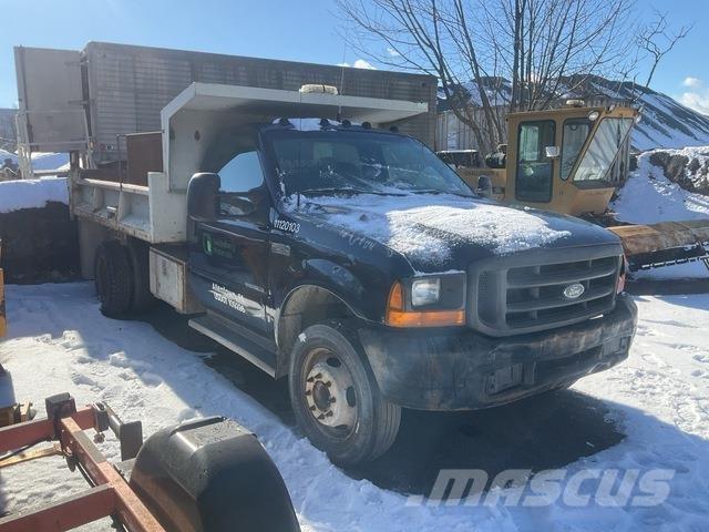 Ford F-550 ダンプ