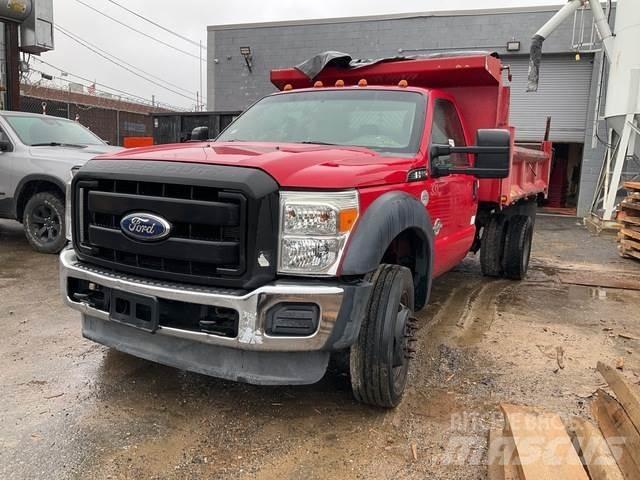 Ford F-550 ダンプ