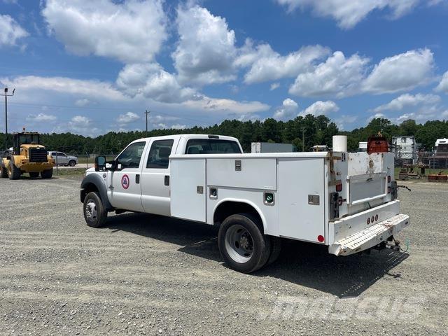 Ford F-550 ピックアップ／ドロップサイド