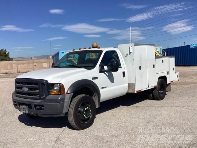 Ford F-550 ピックアップ／ドロップサイド