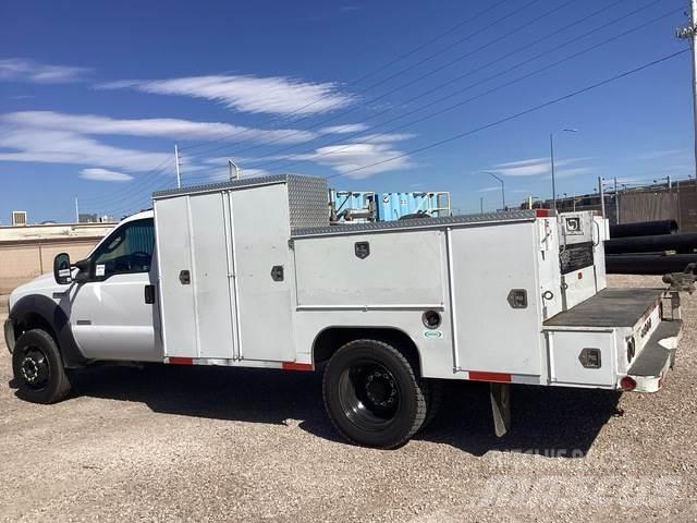 Ford F-550 ピックアップ／ドロップサイド