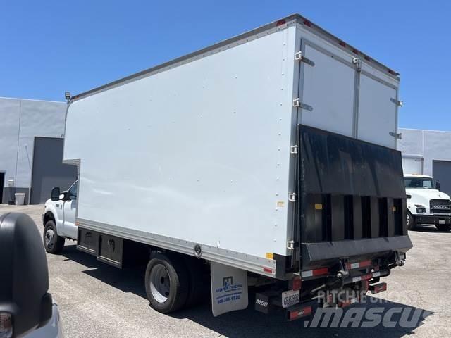 Ford F-550 ボックスボディー、ウイング、箱車