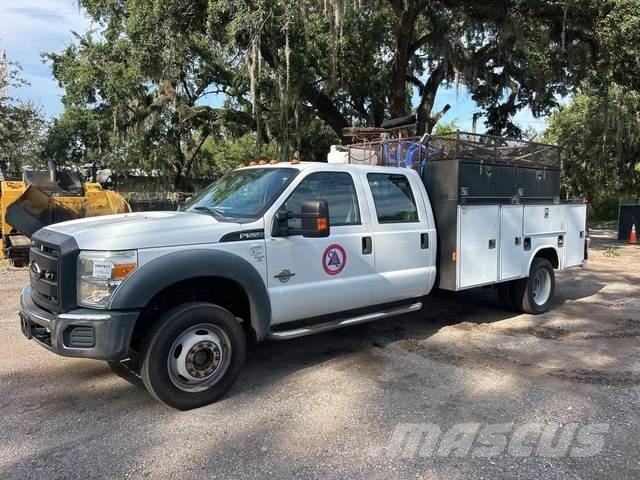 Ford F-550 ピックアップ／ドロップサイド