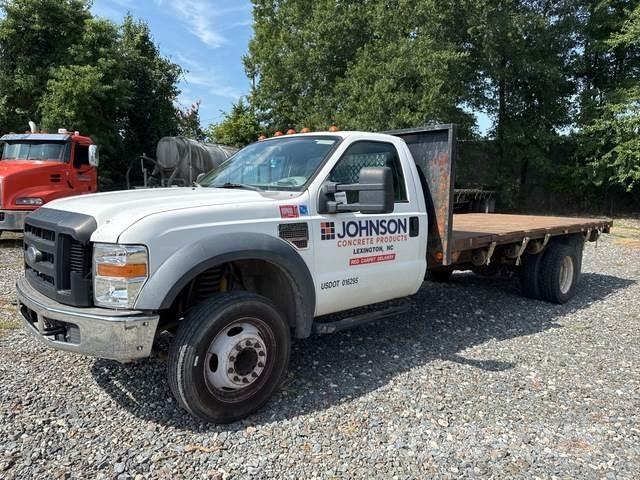 Ford F-550 平ボディー