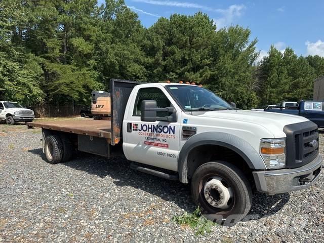 Ford F-550 平ボディー