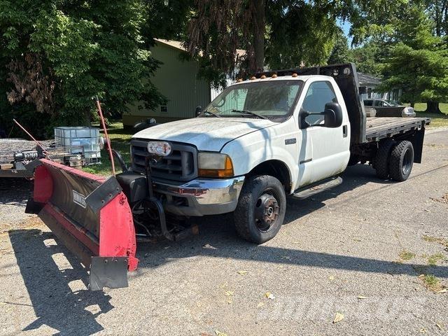 Ford F-550 平ボディー
