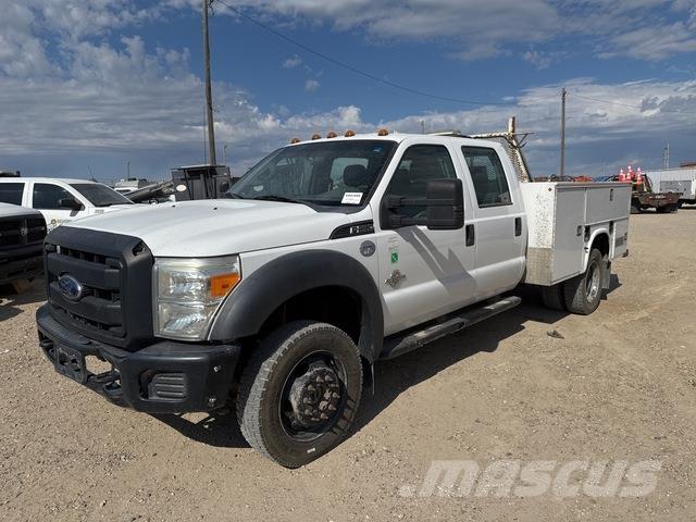 Ford F-550 ピックアップ／ドロップサイド