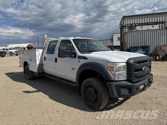 Ford F-550 ピックアップ／ドロップサイド