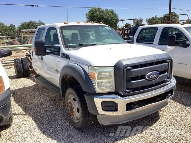 Ford F-550 キャビン及び内装