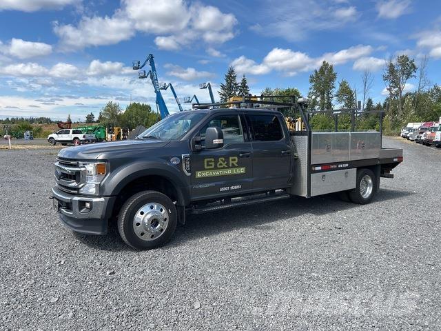 Ford F-550 平ボディー