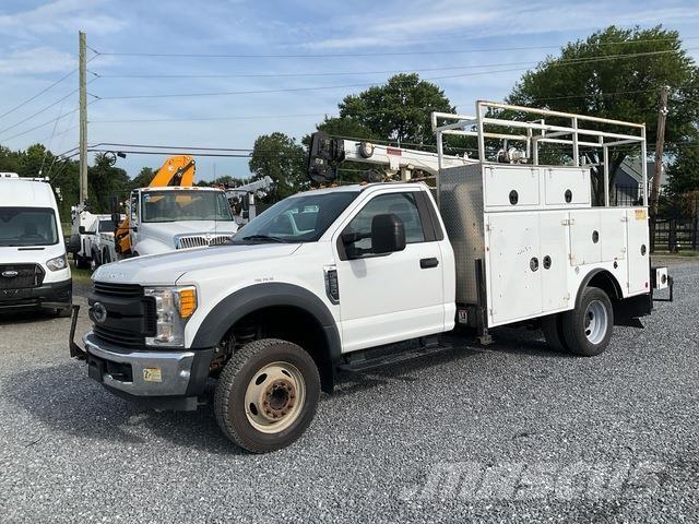 Ford F-550 多目的／汎用車両
