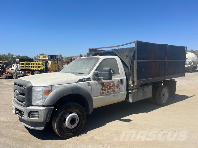 Ford F-550 ダンプ