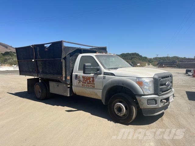 Ford F-550 ダンプ