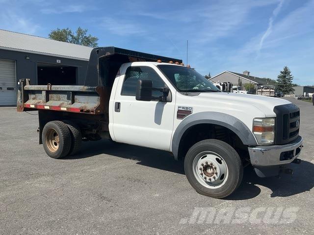 Ford F-550 ダンプ