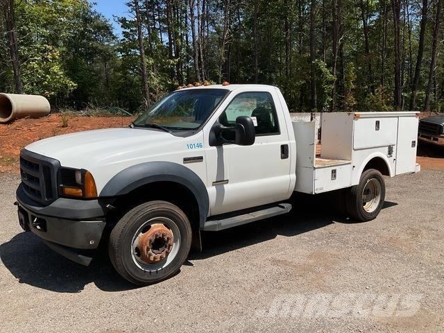 Ford F-550 ピックアップ／ドロップサイド