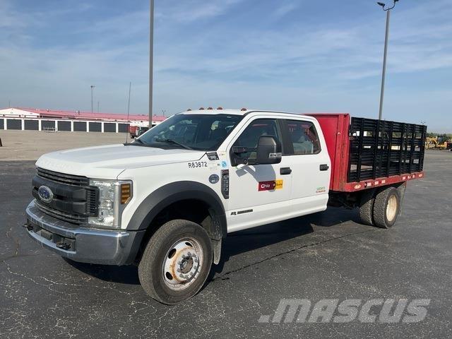 Ford F-550 平ボディー
