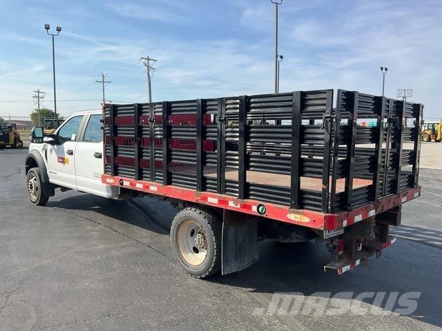 Ford F-550 平ボディー