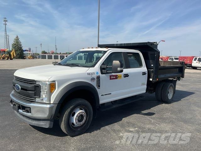 Ford F-550 ダンプ