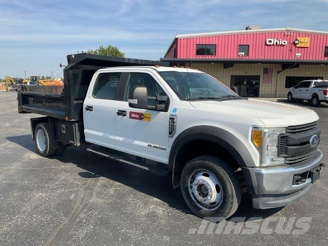 Ford F-550 ダンプ