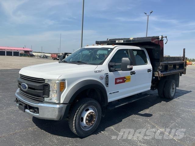 Ford F-550 ダンプ