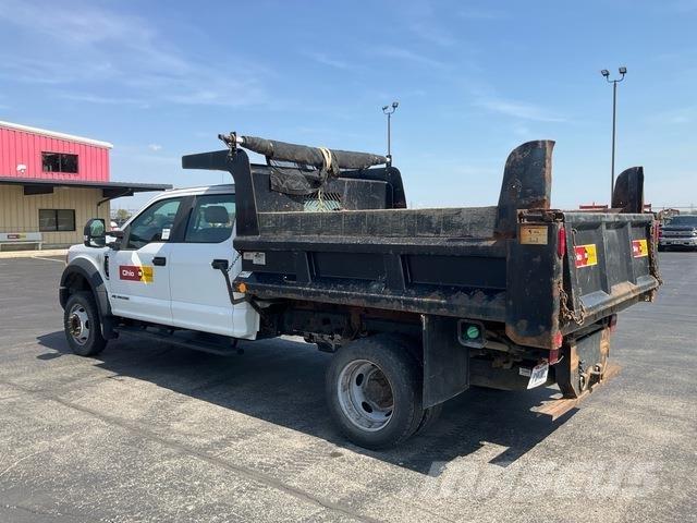 Ford F-550 ダンプ