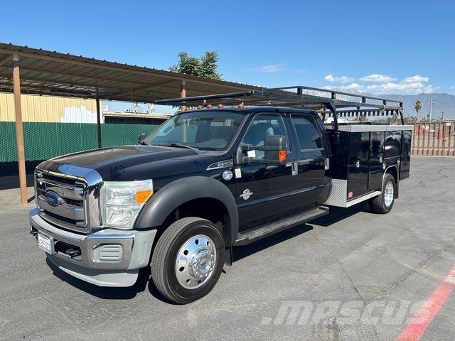 Ford F-550 ピックアップ／ドロップサイド