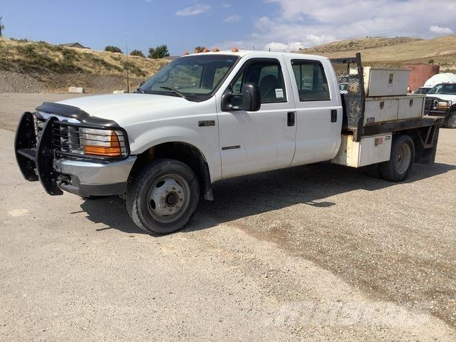 Ford F-550 平ボディー
