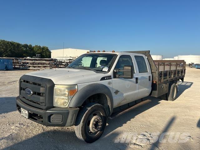 Ford F-550 平ボディー