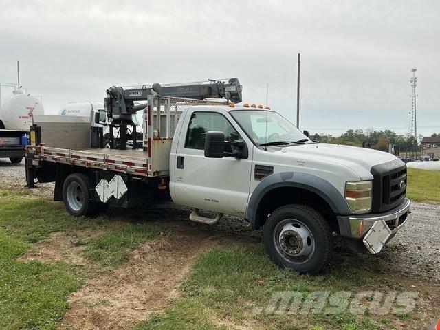 Ford F-550 クレーントラック、ユニック車