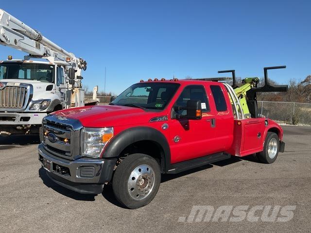 Ford F-550 レッカー車