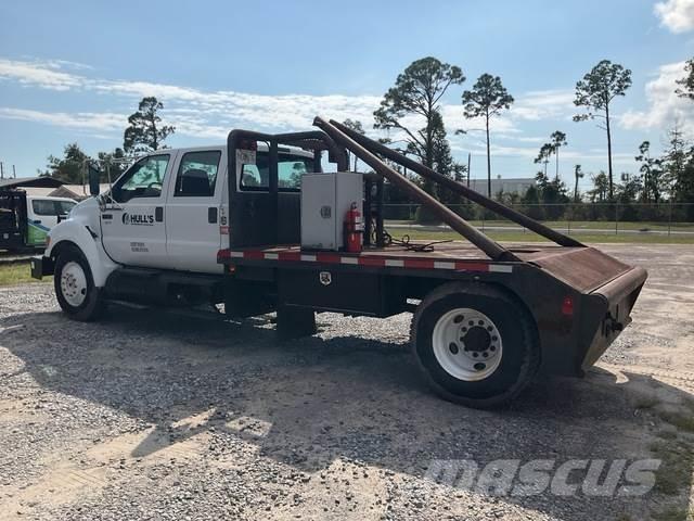Ford F-650 クレーントラック、ユニック車