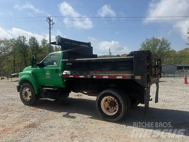 Ford F-650 ダンプ