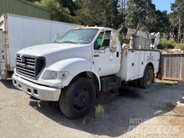 Ford F-650 多目的／汎用車両