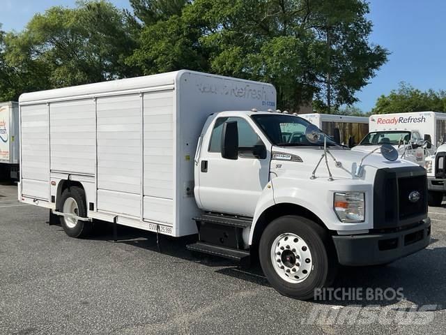 Ford F-650 飲料運送車両
