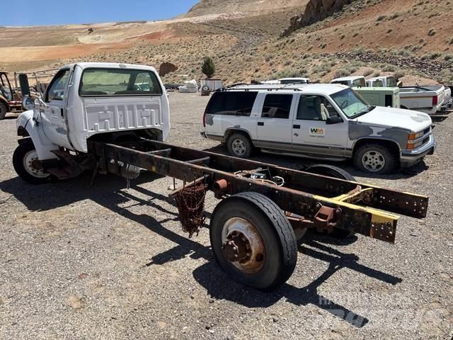 Ford F-650 キャビン及び内装