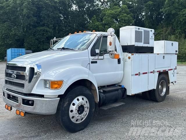 Ford F-750 多目的／汎用車両