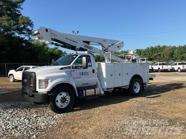Ford F-750 トラック高所作業車