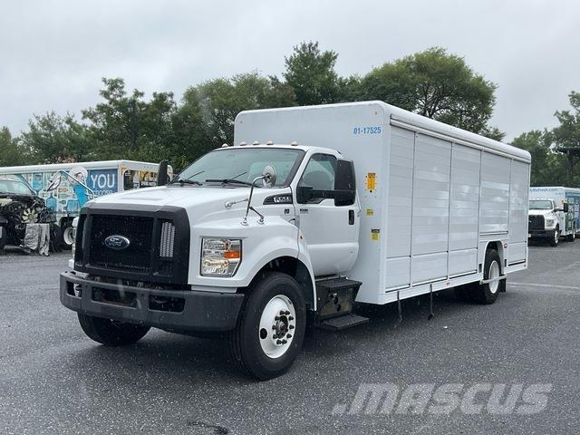 Ford F-750 飲料運送車両